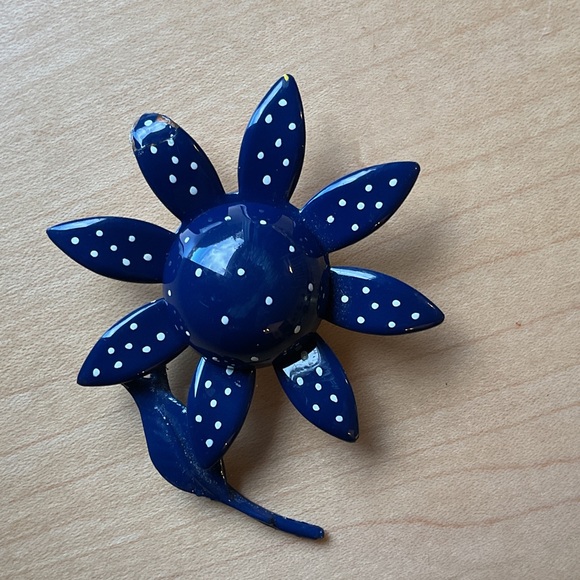 Colorful Vintage Flower Brooch Set - Picture 7 of 8